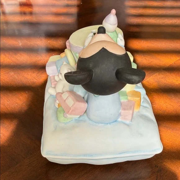 Mickey Mouse Ceramic Coin Bank - Picture 3 of 6